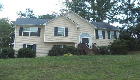 8675 Covestone Drive, Gainesville, GA 30506 
