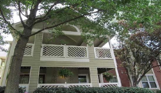 708 Mcgill Place NE, Atlanta, GA 30312 