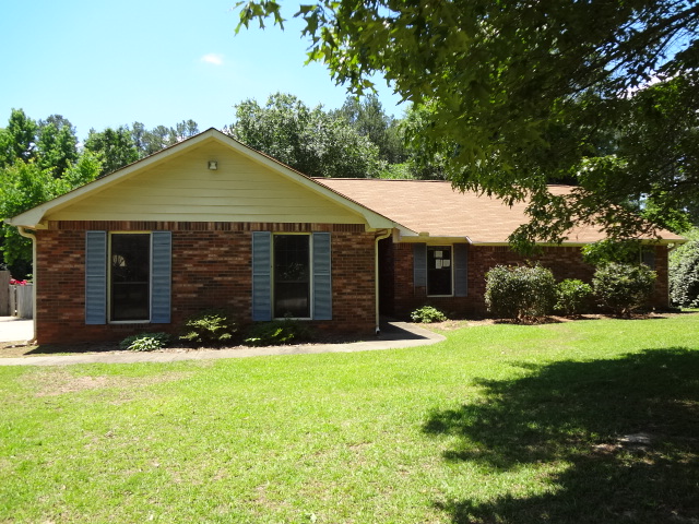 185 Sugarland Trl, Fayetteville, GA 30214 