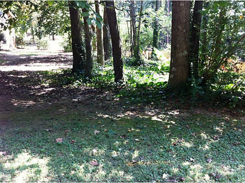 92 Bonnie Lane, Lilburn, GA 30047 