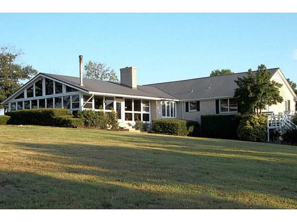 297 Hammond Drive, Calhoun, GA 30701 