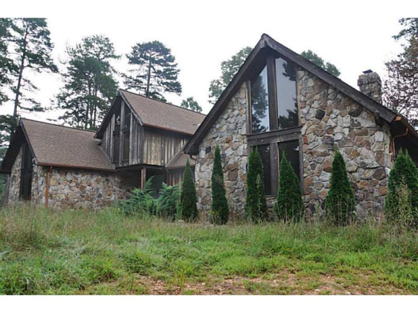 2941 Mobile Road, Mccaysville, GA 30555 