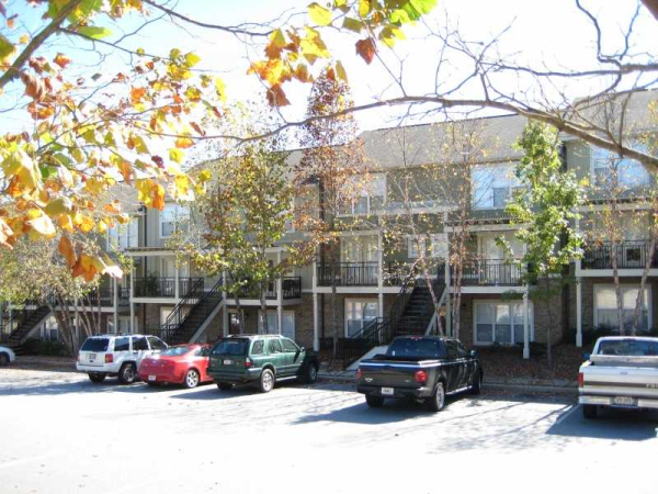Unit 112 - 1035 Barnett Shoals, Athens, GA 30605 
