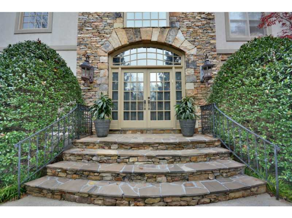 170 Sheridan Point Lane, Sandy Springs, GA 30342 