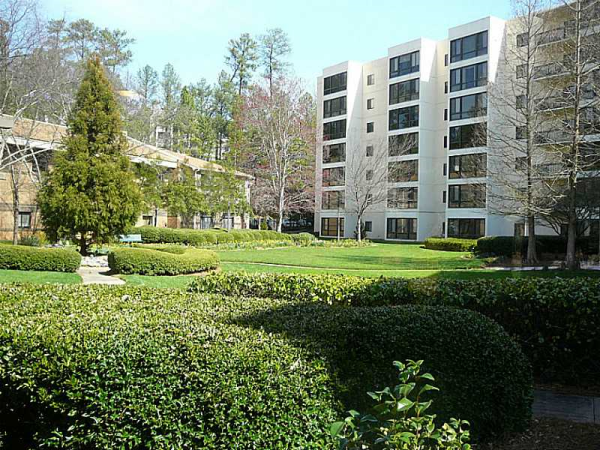 Unit 106 - 1800 Clairmont Lake, Decatur, GA 30033 