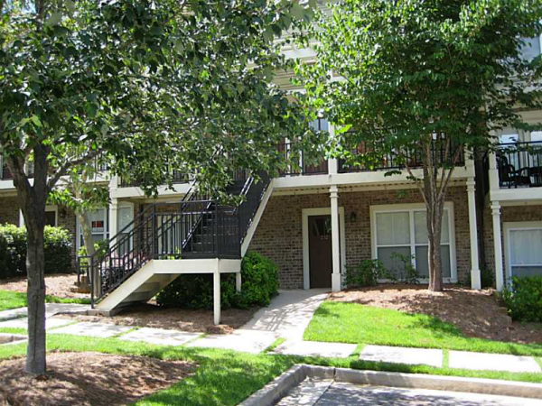 Unit 232 - 490 Barnett Shoals Road, Athens, GA 30605 