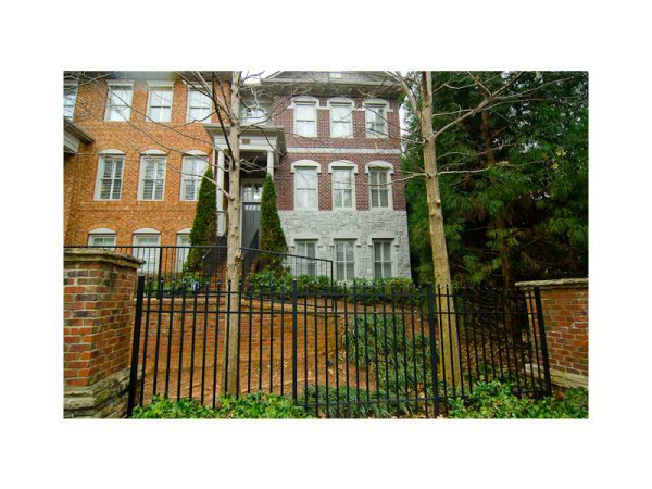 Unit 1085 - 1085 Charles Towne Square, Atlanta, GA 30328 