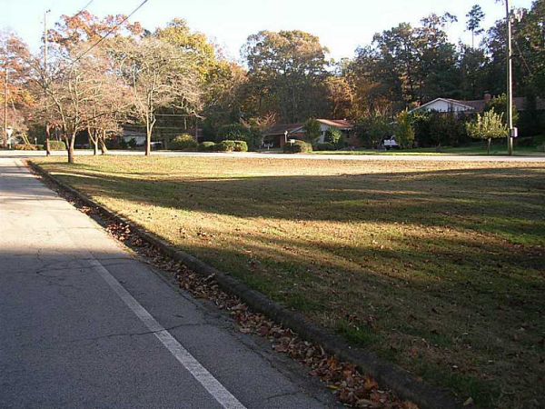 736 Beverly Drive, Gainesville, GA 30501 