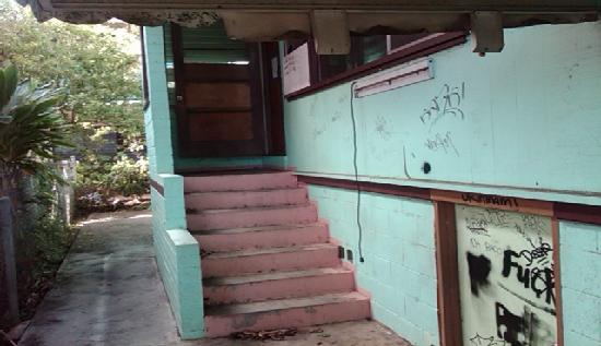 1726-A Ashford Street, Honolulu, HI 96819 