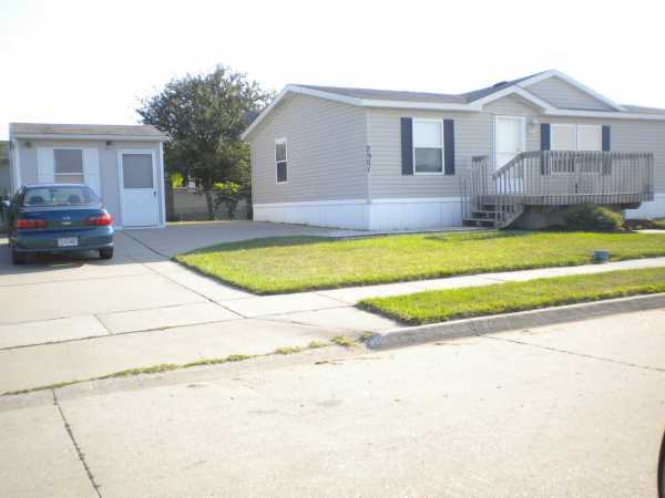 2901 SE Victory Dr., Grimes, IA 50111 