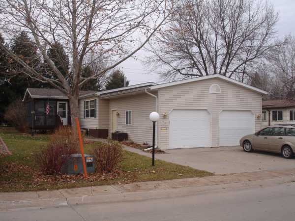 43 Modern Way, Iowa City, IA 52240 