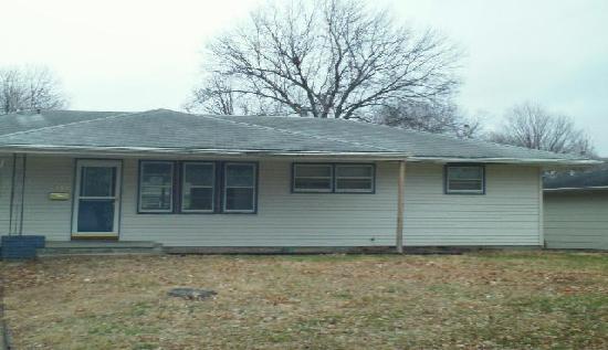 2351 Farwell Road, Des Moines, IA 50317 