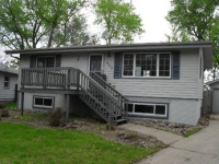 1453 W 7th St, Nevada, IA 50201 