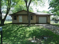 225 N 4th St, Carlisle, IA 50047 