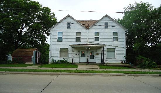 556 Clarke Drive, Dubuque, IA 52001 