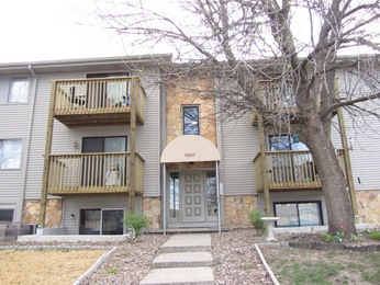 9527 13 University, Clive, IA 50325 