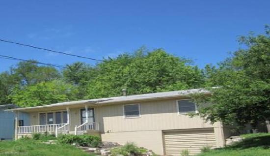 210 Ebaugh Street, Glenwood, IA 51534 