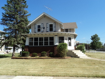 399 E Washington St, Marengo, IA 52301 