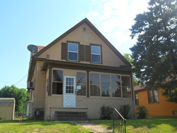 1617 West Ave, Burlington, IA 52601 