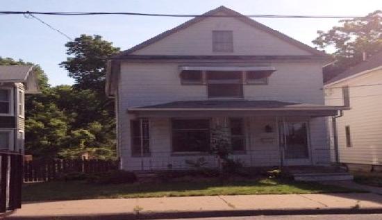 1407 Mulberry Ave, Muscatine, IA 52761 