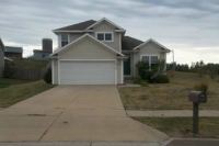 2715 Fayrdale Dr, Des Moines, IA 50320 