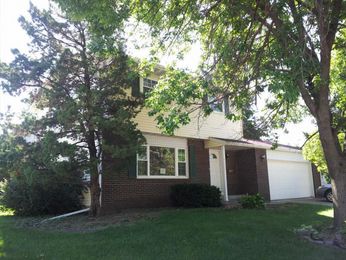 4319 Brown St, Davenport, IA 52806 