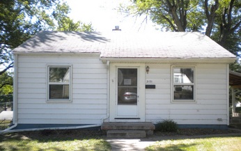 3131 Fairview St, Davenport, IA 52804 