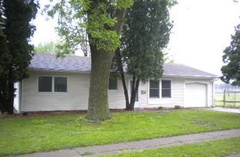 1304 N Elmwood Ave, Davenport, IA 52804 