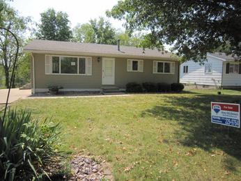 416 Woodlawn Ave, Chariton, IA 50049 