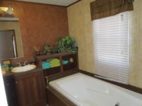 6 S Hawthorn Drive, Altoona, IA 50009 