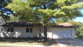 3312 8th St, Des Moines, IA 50313 