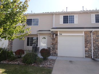 3799 Village Run Dr  Unit 706, Des Moines, IA 50317 