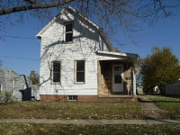 3223 E 13th St, Des Moines, IA 50316 