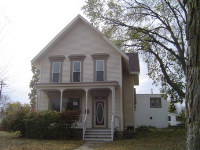 1412 Hill Ave, Spirit Lake, IA 51360 