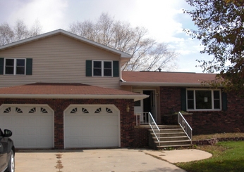 513 9th Avenue SE, Oelwein, IA 50662 