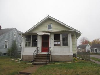 1139 S Concord St, Davenport, IA 52802 