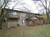 2053 Meca Ceba Dr, Muscatine, IA 52761 