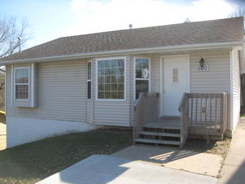 600 Kenyon Avenue, Des Moines, IA 50315 