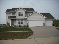 2135 Hillside Dr, Ely, IA 52227 