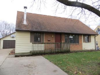 7407 12th St SW, Des Moines, IA 50315 