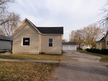226 E Granger Ave, Des Moines, IA 50315 