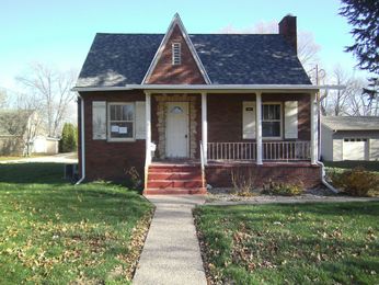 504 N Columbus St, West Liberty, IA 52776 