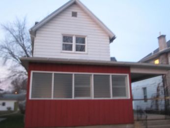 752 7th Ave S, Clinton, IA 52732 