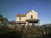 913 Colver St, Muscatine, IA 52761 