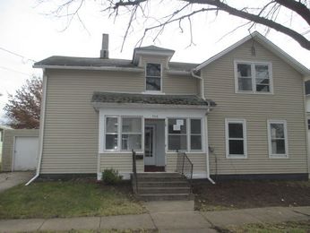 506 Sycamore St, La Porte City, IA 50651 