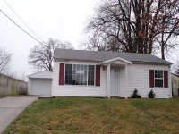 1517 E Bell Avenue, Des Moines, IA 50320 