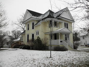 201 7th Avenue, Charles City, IA 50616 