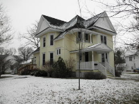 201 7th Avenue, Charles City, IA 50616 