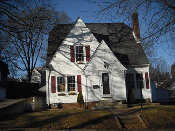 306 Cleveland St, Anamosa, IA 52205 