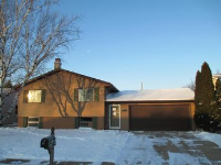 6422 Kelling St, Davenport, IA 52806 